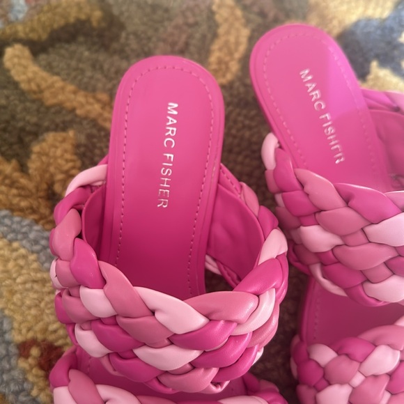 Marc fisher pink sandals sz 8 - Picture 2 of 4